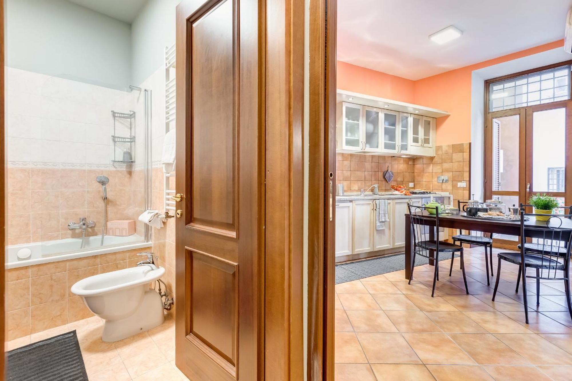 Ghetto Apartment Rom
